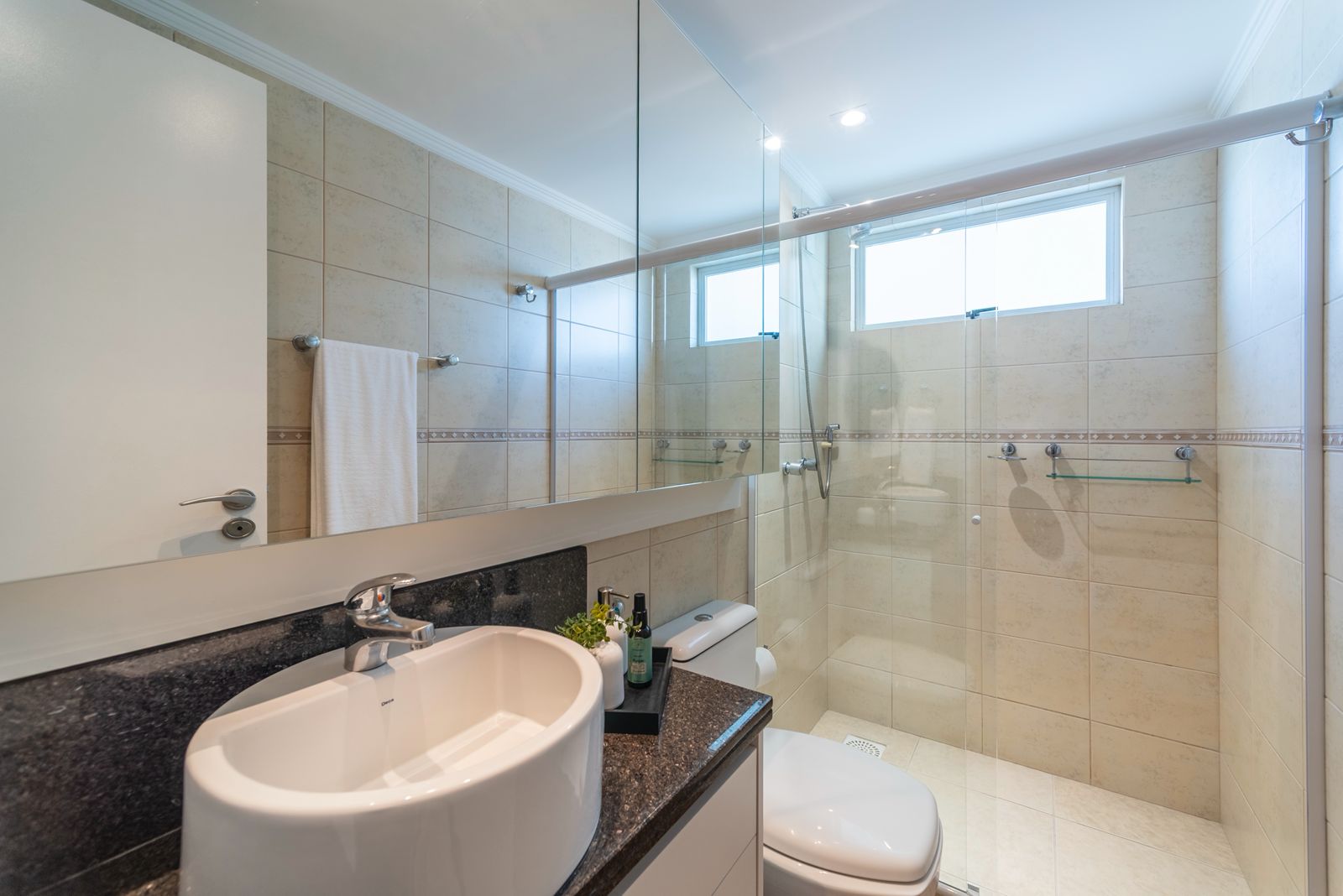 WhatsApp Image 2025-10-11 at 13.14.58 (2)