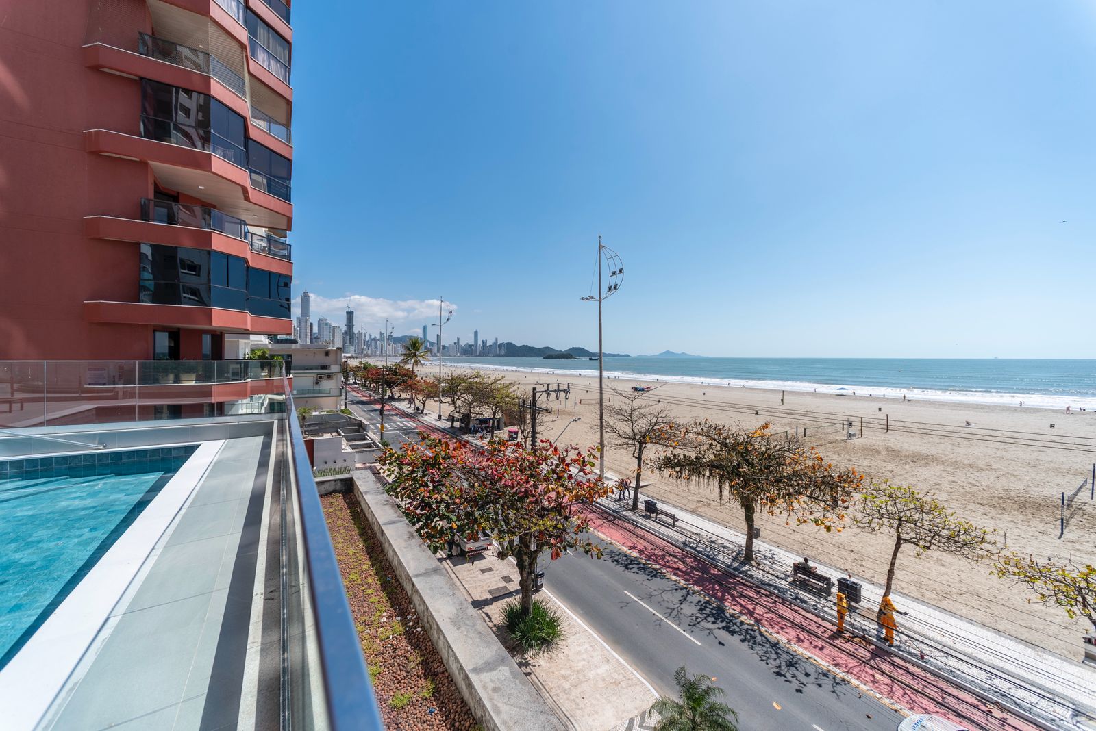 WhatsApp Image 2025-10-11 at 13.17.44 (1)