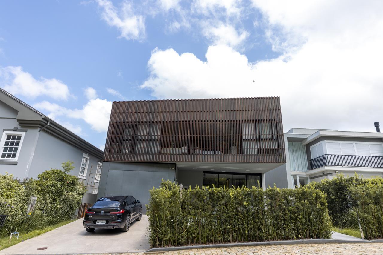 WhatsApp_Image_2025-02-20_at_16.47.41_12